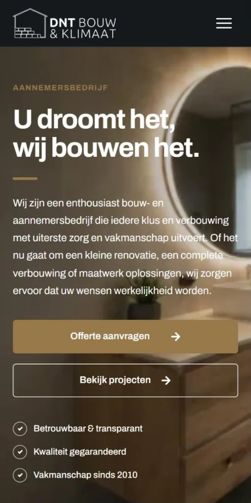 Website van DNT Bouw & Klimaat op een smartphone